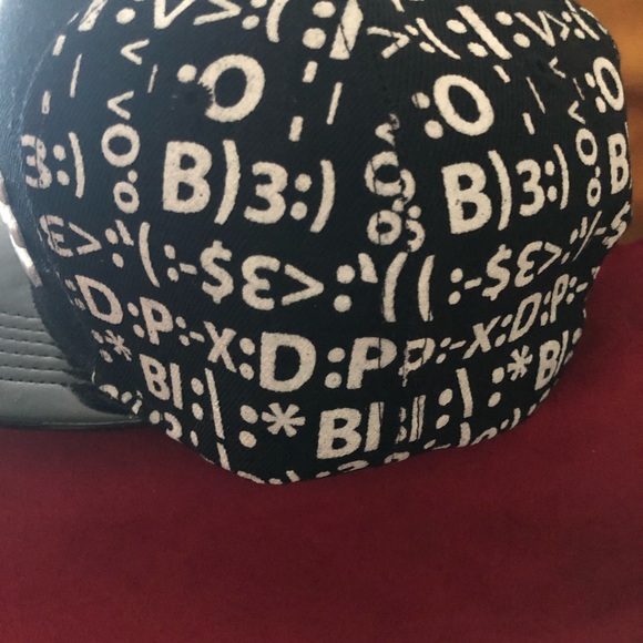 Unisex Cap #Love - Picture 6 of 6